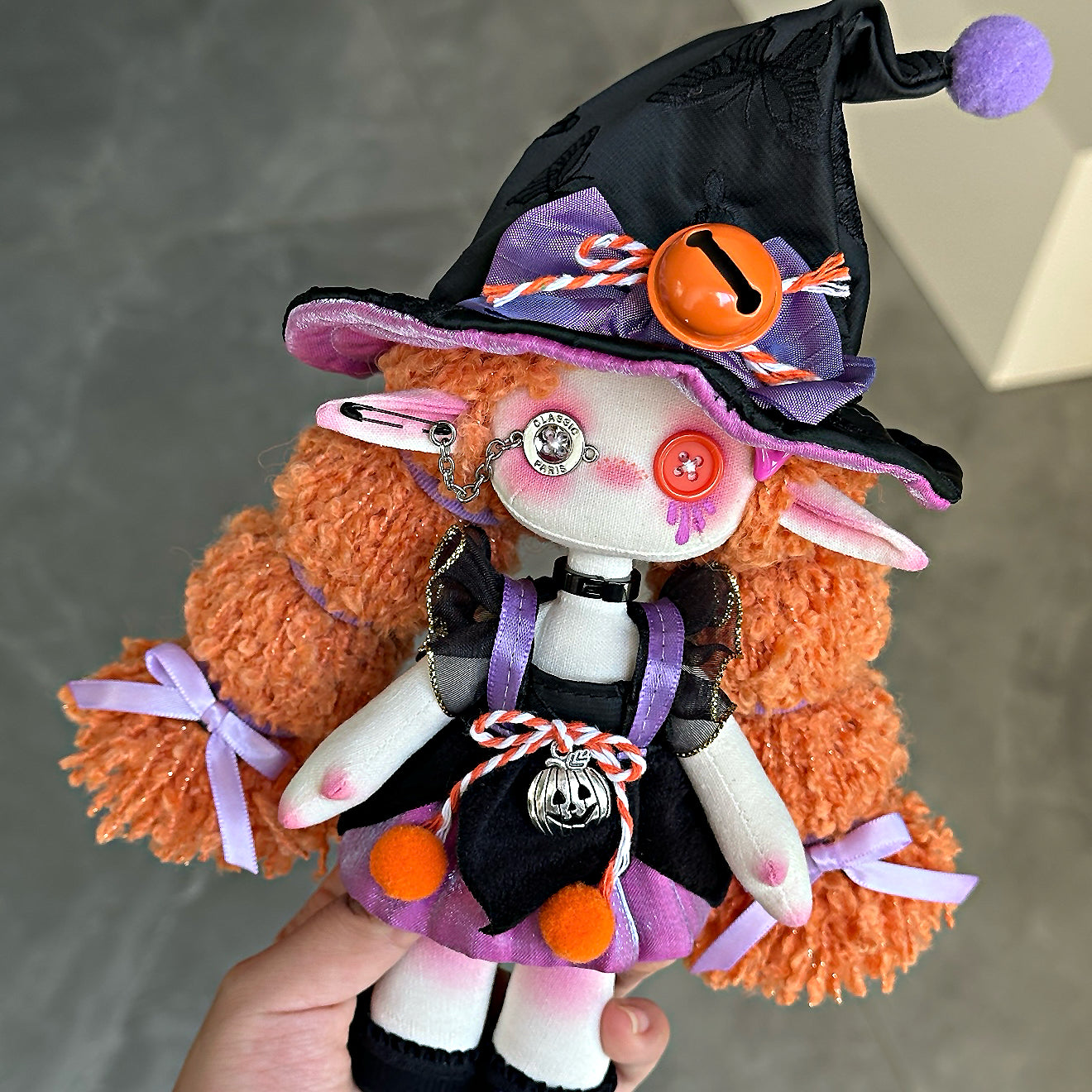 custom‑order a doll in a similar style